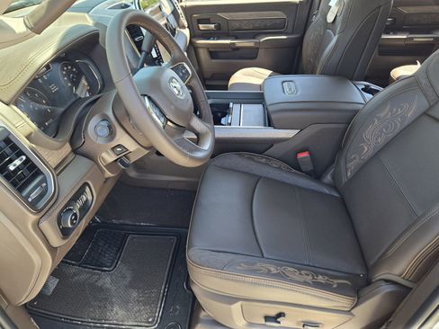 New 2025 RAM 2500 Limited image 12