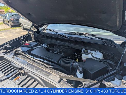 Used 2024 Chevrolet Silverado 1500 LT AWD/4WD image 32