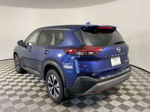 Used 2023 Nissan Rogue SV image 7