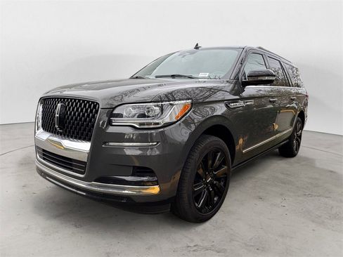 Used 2024 Lincoln Navigator L Black Label image 1