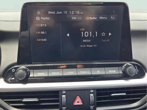 Used 2024 Kia Forte LXS w/ LXS Technology Package FWD image 15