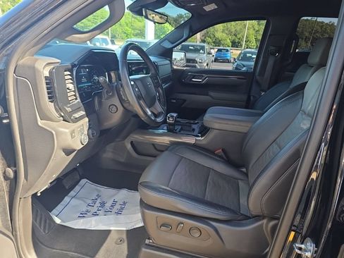 Used 2023 Chevrolet Silverado 1500 ZR2 w/ Technology Package AWD/4WD image 15