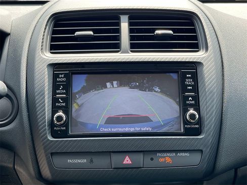 Used 2025 Mitsubishi Outlander Sport ES image 13