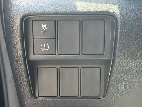 Used 2018 Honda CR-V LX image 26