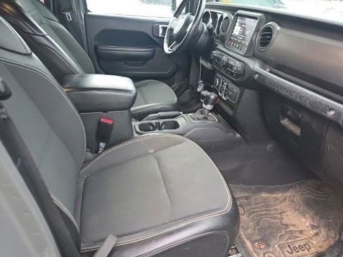 Used 2021 Jeep Wrangler Unlimited Sport AWD/4WD image 5