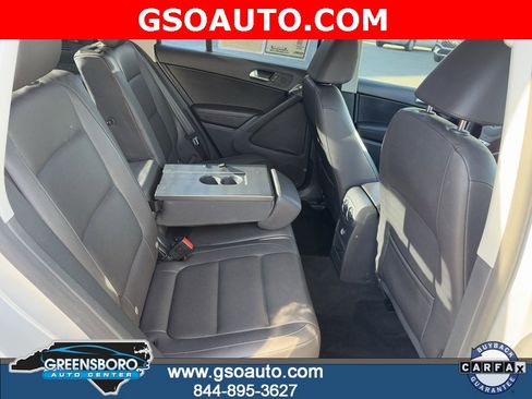 Used 2017 Volkswagen Tiguan S image 27