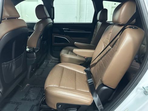 Used 2021 Kia Telluride SX w/ SX Prestige Package AWD/4WD image 21