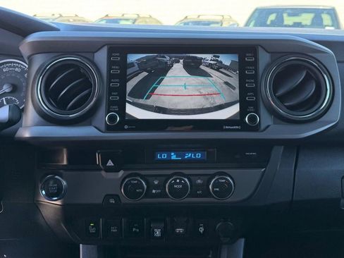 Certified 2022 Toyota Tacoma TRD Sport image 24