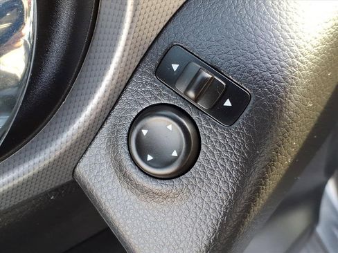 Used 2020 Nissan Rogue Sport SL image 12