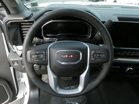 New 2025 GMC Sierra 2500 SLE w/ SLE Value Package; image 4