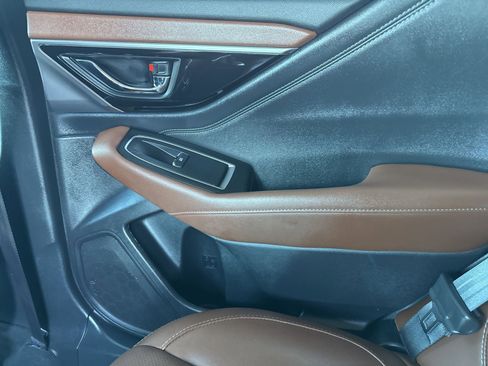 Used 2021 Subaru Outback Touring w/ Popular Package #2 image 16