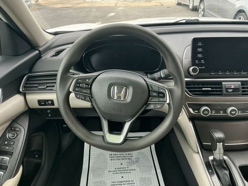 Used 2019 Honda Accord LX image 19