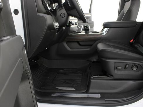 New 2026 GMC Sierra 1500 SLT w/ SLT Premium Plus Package AWD/4WD image 18