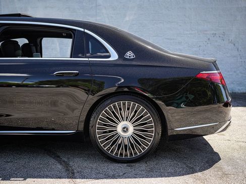 Used 2023 Mercedes-Benz Maybach S 680 4MATIC image 12