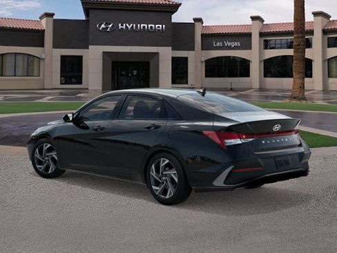 New 2026 Hyundai Elantra SEL Sport FWD image 5