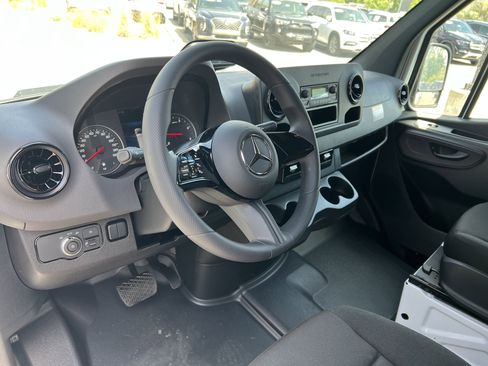New 2026 Mercedes-Benz Sprinter 2500 image 4