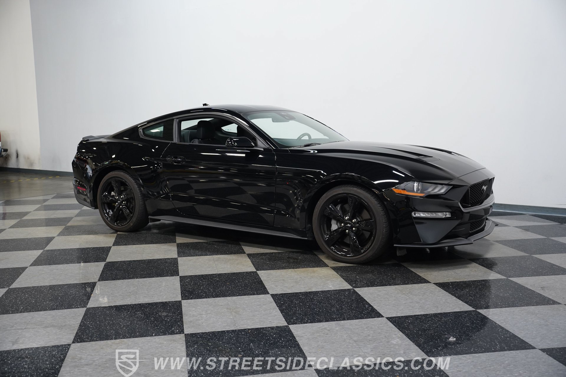 Used 2021 Ford Mustang GT w/ Black Accent Package RWD image 16
