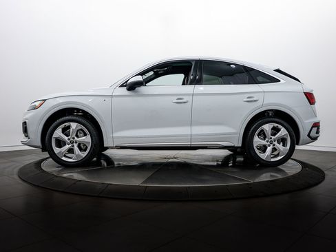 Certified 2025 Audi Q5 2.0T Premium Plus image 6