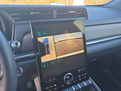 Used 2026 GMC Terrain Elevation w/ Elevation Premium Package image 21