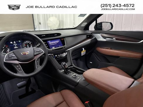 New 2026 Cadillac XT5 Premium Luxury w/ Driver Assist Package FWD image 12
