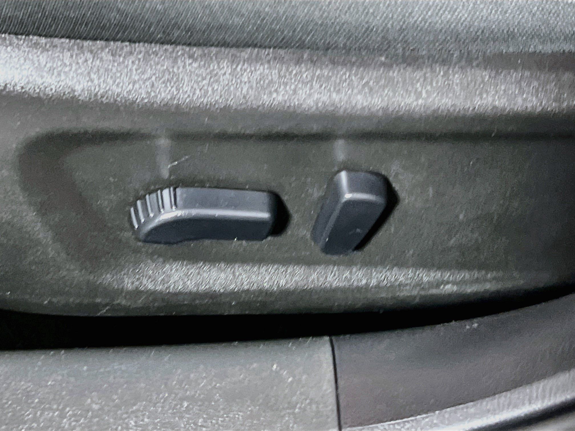 Used 2024 Nissan Altima 2.5 SV FWD image 15