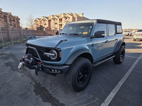 Certified 2022 Ford Bronco Wildtrak image 3
