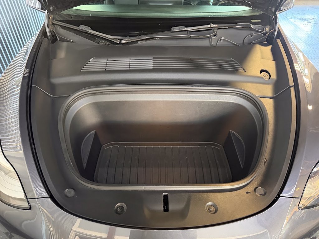 Used 2021 Tesla Model Y Long Range AWD/4WD image 26