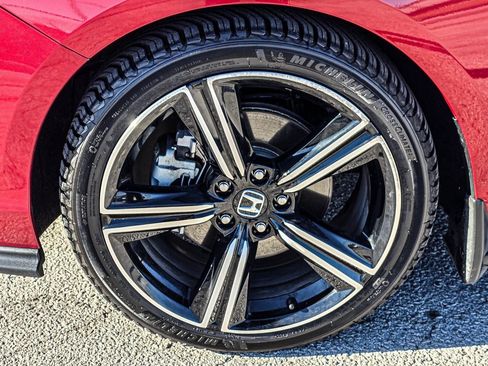 Used 2023 Honda Accord Sport image 8