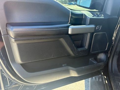 Used 2018 Ford F150 Raptor w/ Equipment Group 802A Luxury image 17