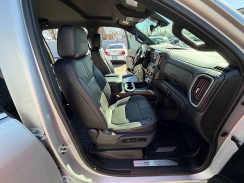 Used 2021 Chevrolet Silverado 3500 High Country image 40