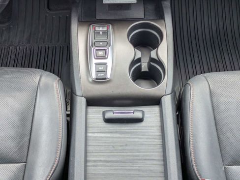 Used 2022 Honda Pilot TrailSport image 6