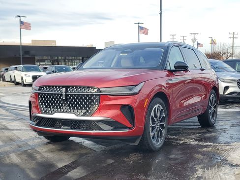 New 2026 Lincoln Nautilus Reserve image 2