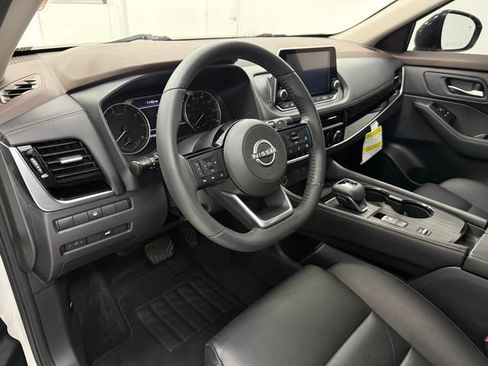 Used 2022 Nissan Rogue SL FWD image 8