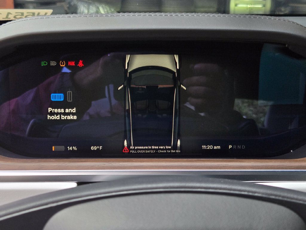 Used 2023 Tesla Model S AWD/4WD image 26