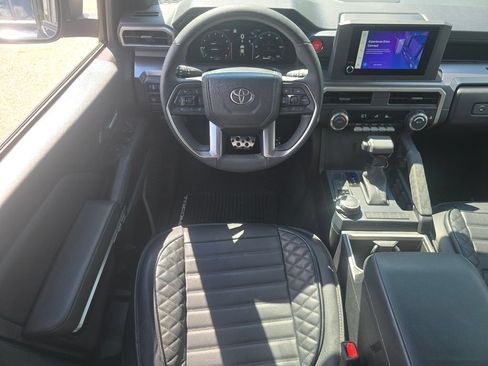 Used 2025 Toyota Tacoma TRD Sport AWD/4WD image 24