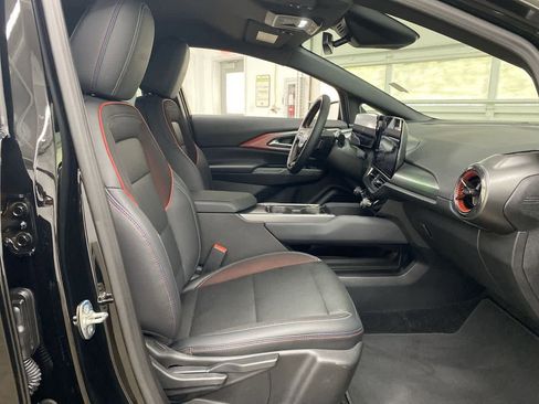 Used 2024 Chevrolet Equinox EV RS image 20