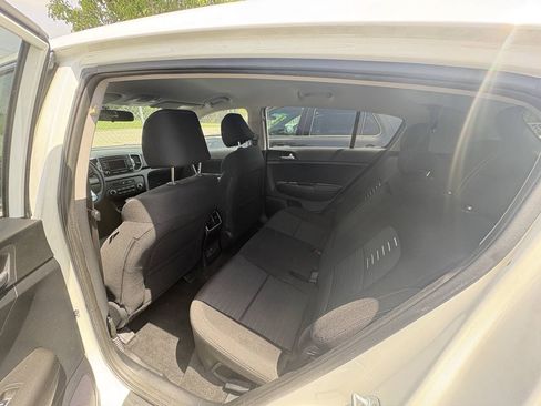 Used 2018 Kia Sportage LX AWD/4WD image 6
