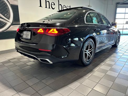 New 2026 Mercedes-Benz E 450 4MATIC Sedan image 4