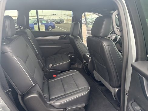 Used 2025 Buick Enclave Preferred image 20