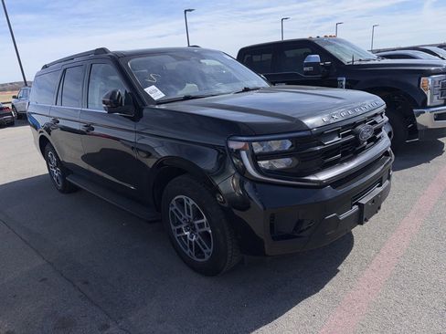 Used 2025 Ford Expedition Max Active image 2