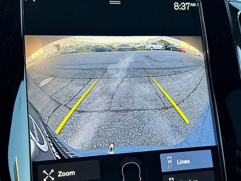 Used 2022 Volvo XC90 T8 R-Design image 23