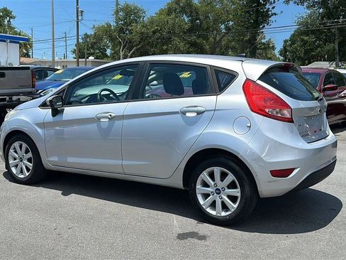 Used 2012 Ford Fiesta SE FWD image 11