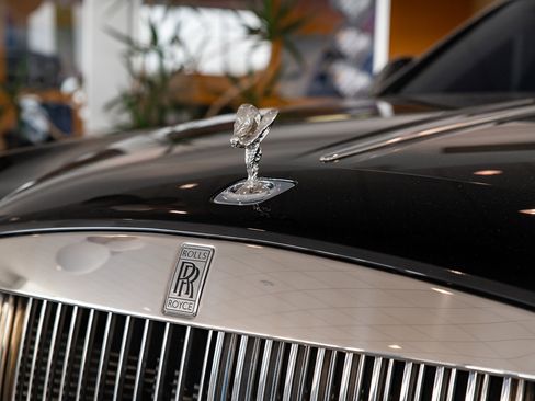 Used 2018 Rolls-Royce Ghost image 5