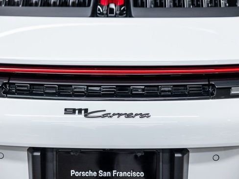 Certified 2025 Porsche 911 Carrera RWD image 17