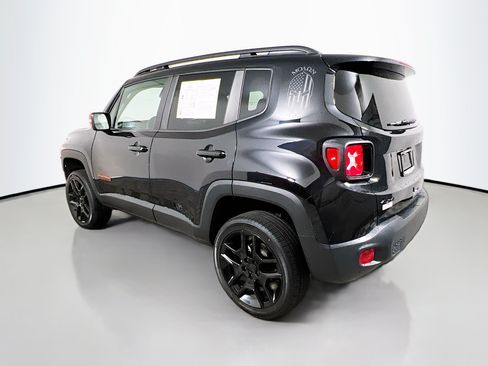 Used 2020 Jeep Renegade Latitude AWD/4WD image 8
