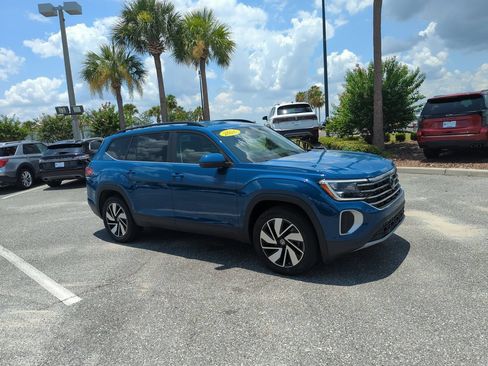 Certified 2026 Volkswagen Atlas SE FWD image 1