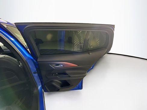 Used 2024 Chevrolet Equinox EV RS image 29