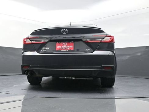 Used 2026 Toyota Camry SE FWD image 36