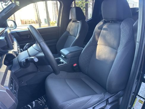 Used 2024 Toyota Tacoma SR5 image 12