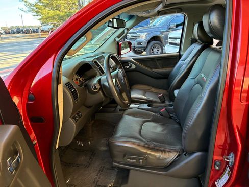 Used 2012 Nissan Frontier PRO-4X w/ Pro-4x Luxury Pkg image 12